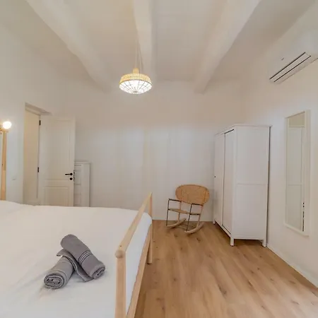 Modern Duplex In アパート バレッタ