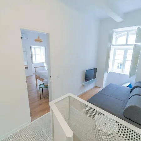 Modern Duplex In * バレッタ